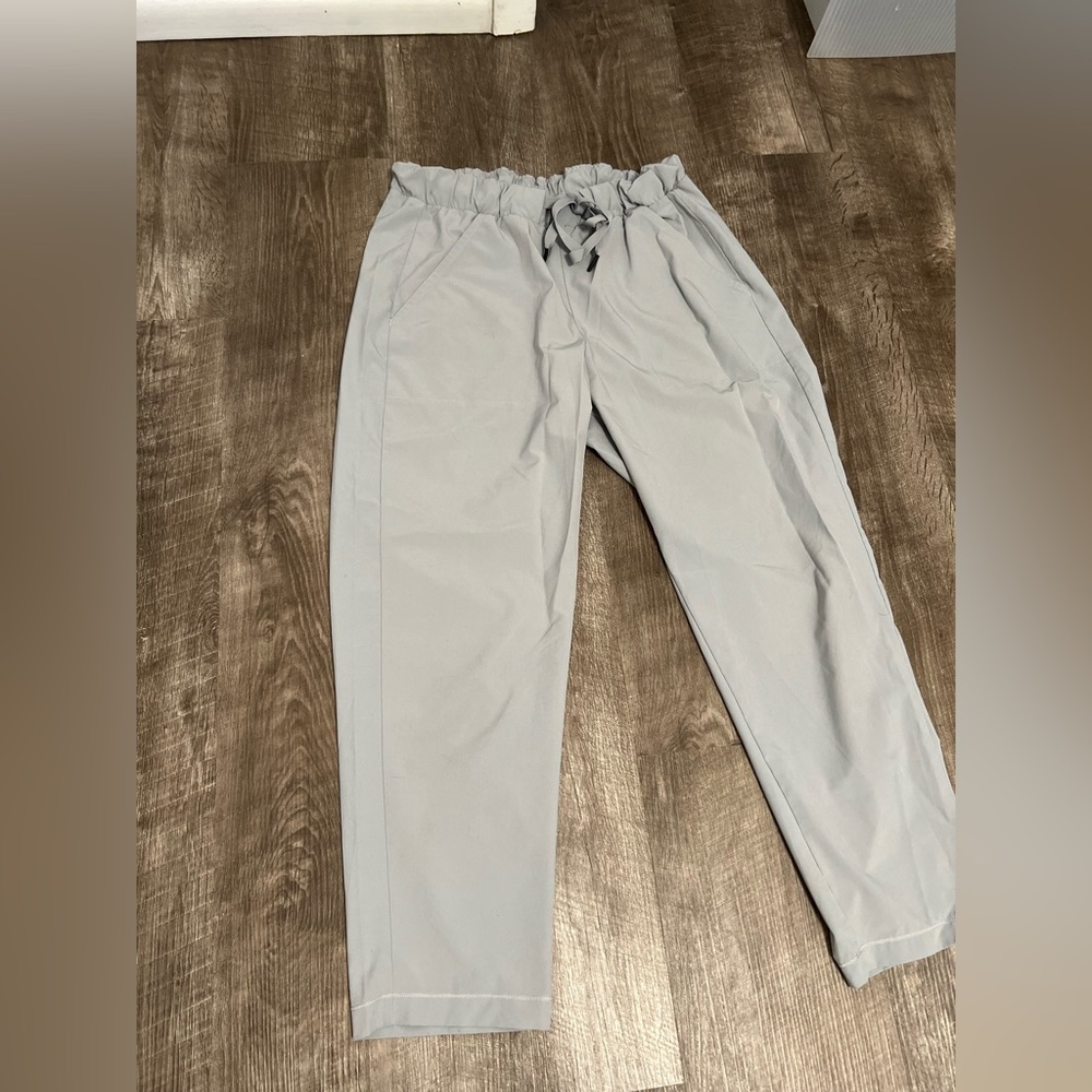 1 of 2 women’s Under Armour Joggers Pants Loose Fit.